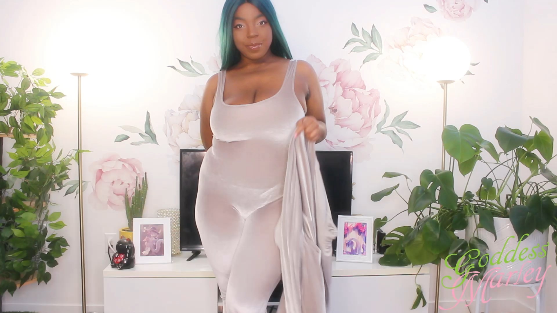 Goddess Marley - Step Mommy's Lackey