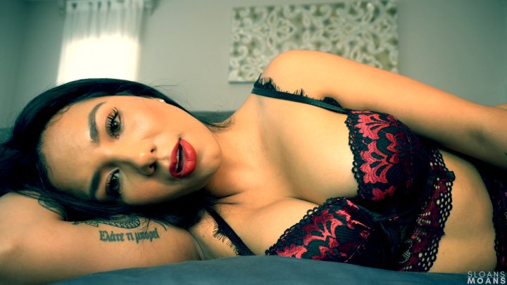Sloansmoans – An Erotic Horror: Mommy the Succubus